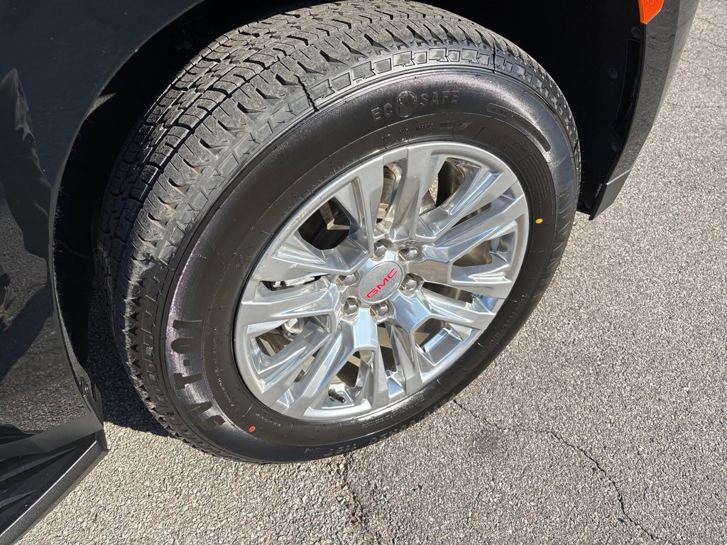 2021 Gmc Yukon Denali photo 2