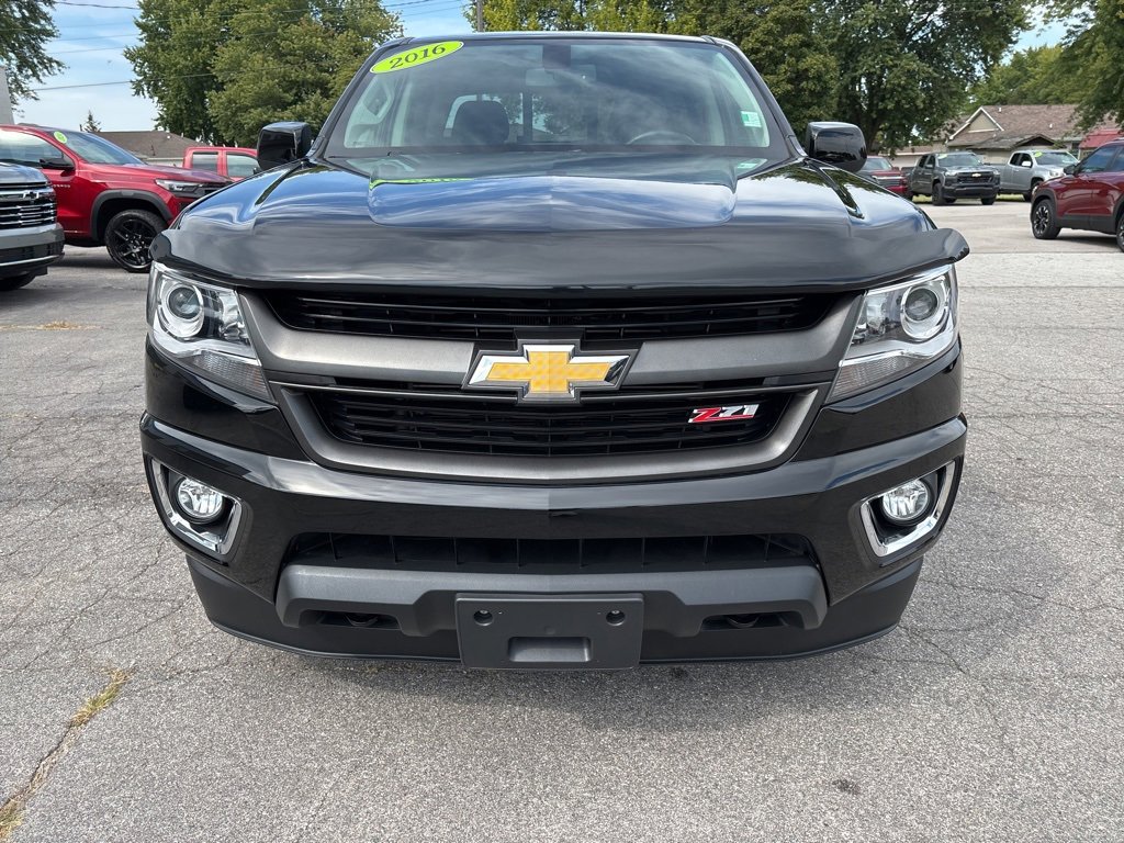 2016 Chevrolet Colorado Z71 photo 2