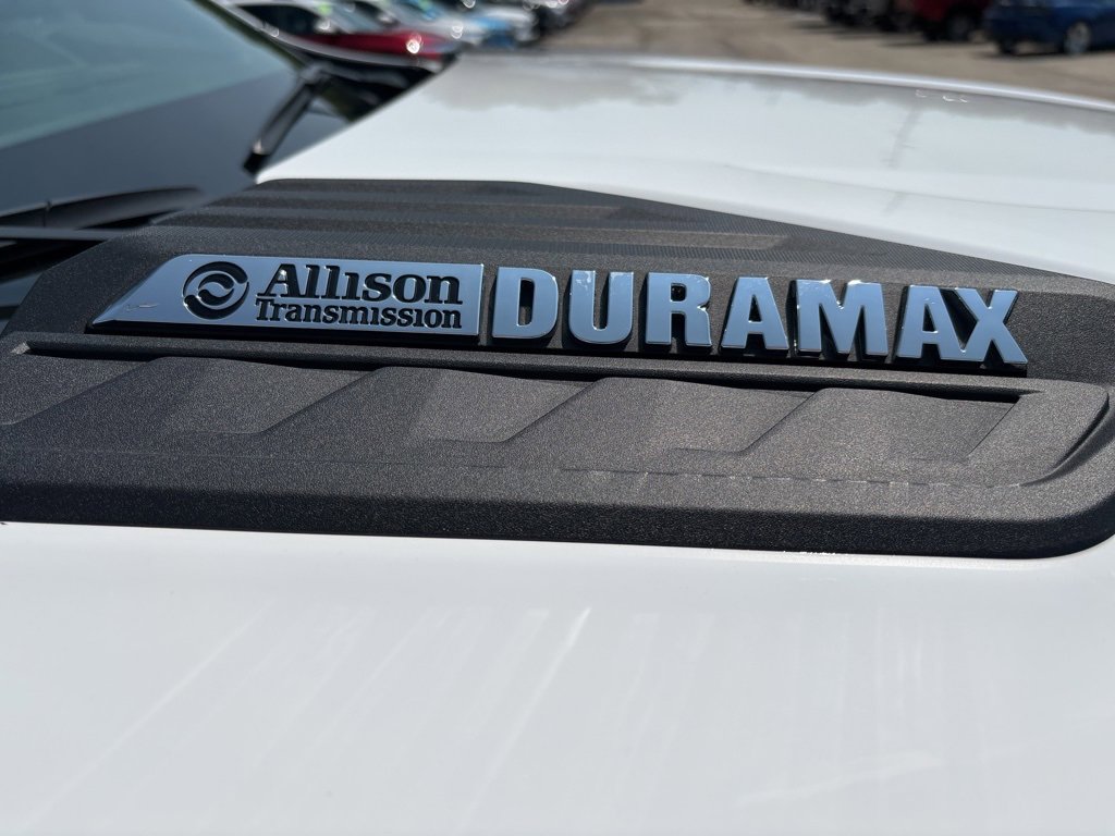 2025 Chevrolet Silverado 2500HD LTZ photo 4