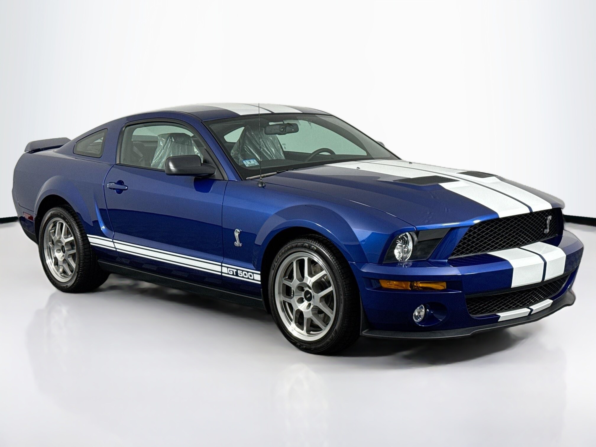 2008 Ford Mustang Shelby GT500 photo 2