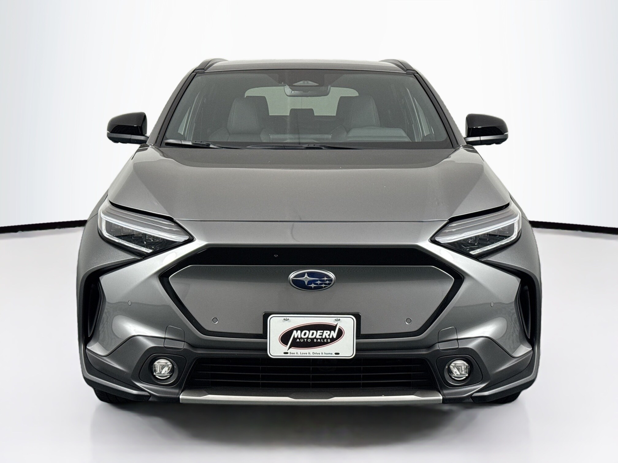 2023 Subaru Solterra Limited photo 4