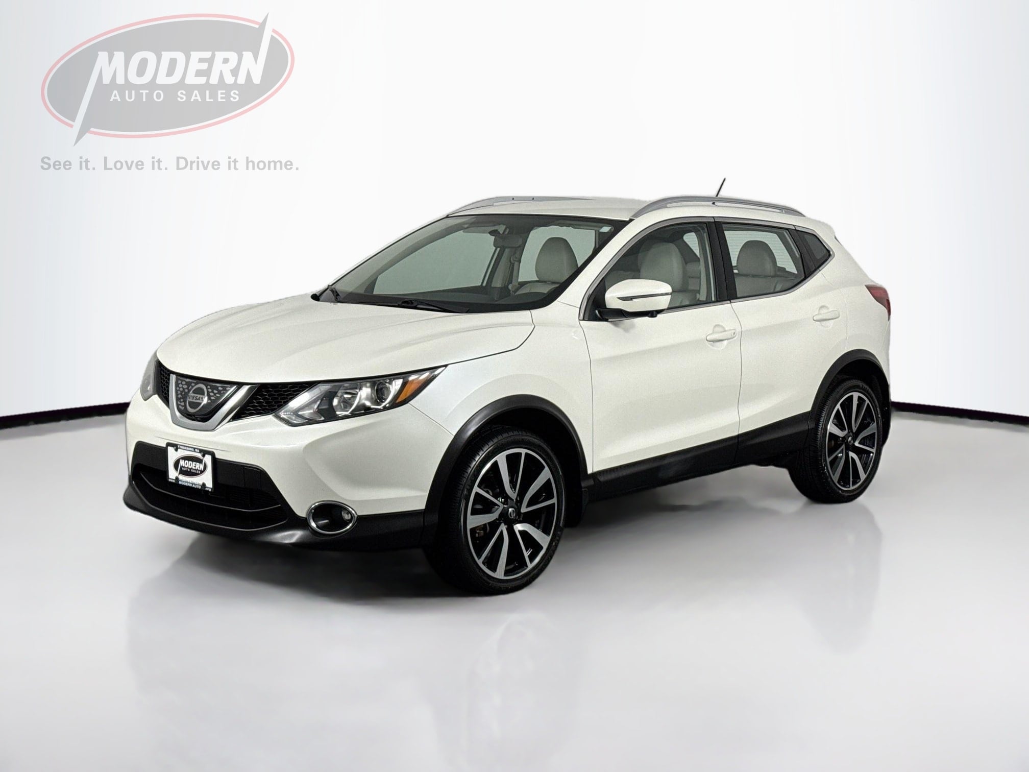 2018 Nissan Rogue Sport SL's photo