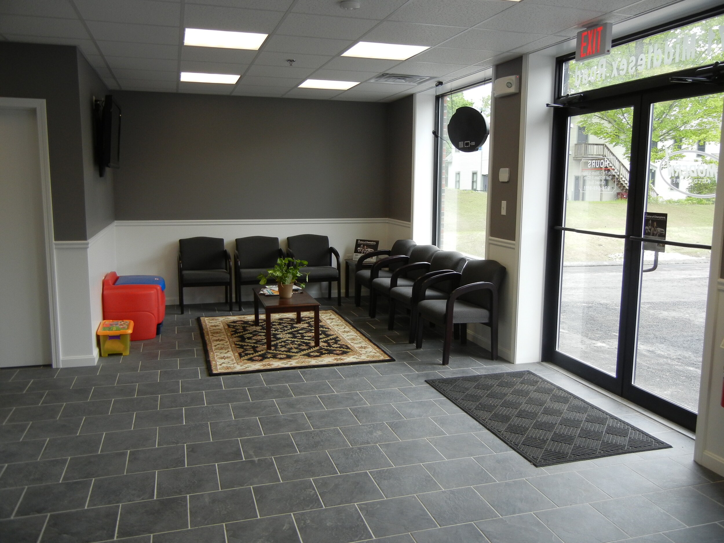 State Road Auto Sales >> Auto Service and Repair in Tyngsboro, MA | Modern Auto & Tire State Road Auto Sales >> Auto Service and Repair in Tyngsboro, MA | Modern Auto & Tire