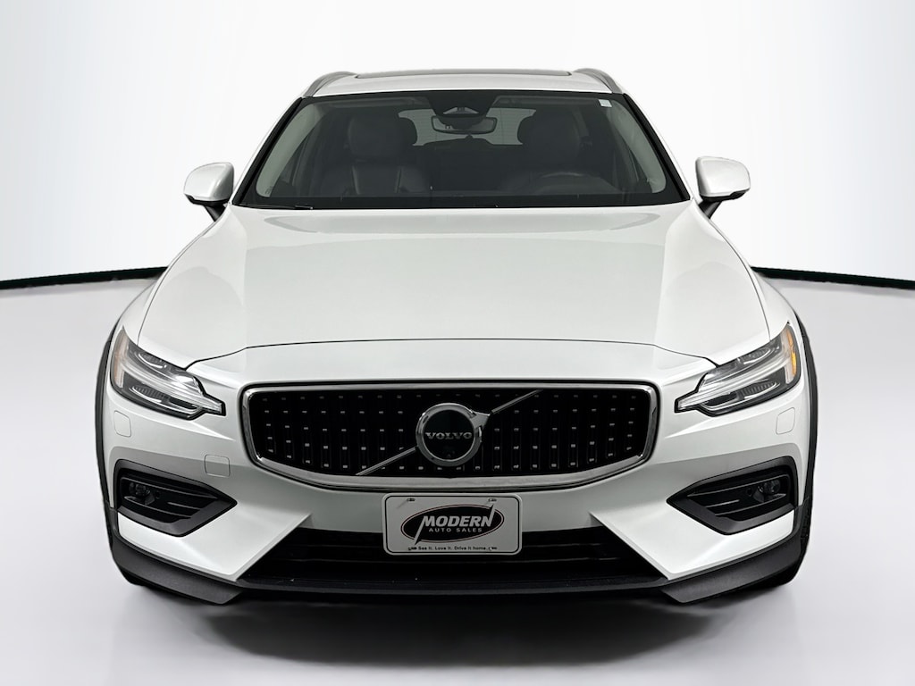 Used 2023 Volvo V60 Cross Country B5 Plus Wagon