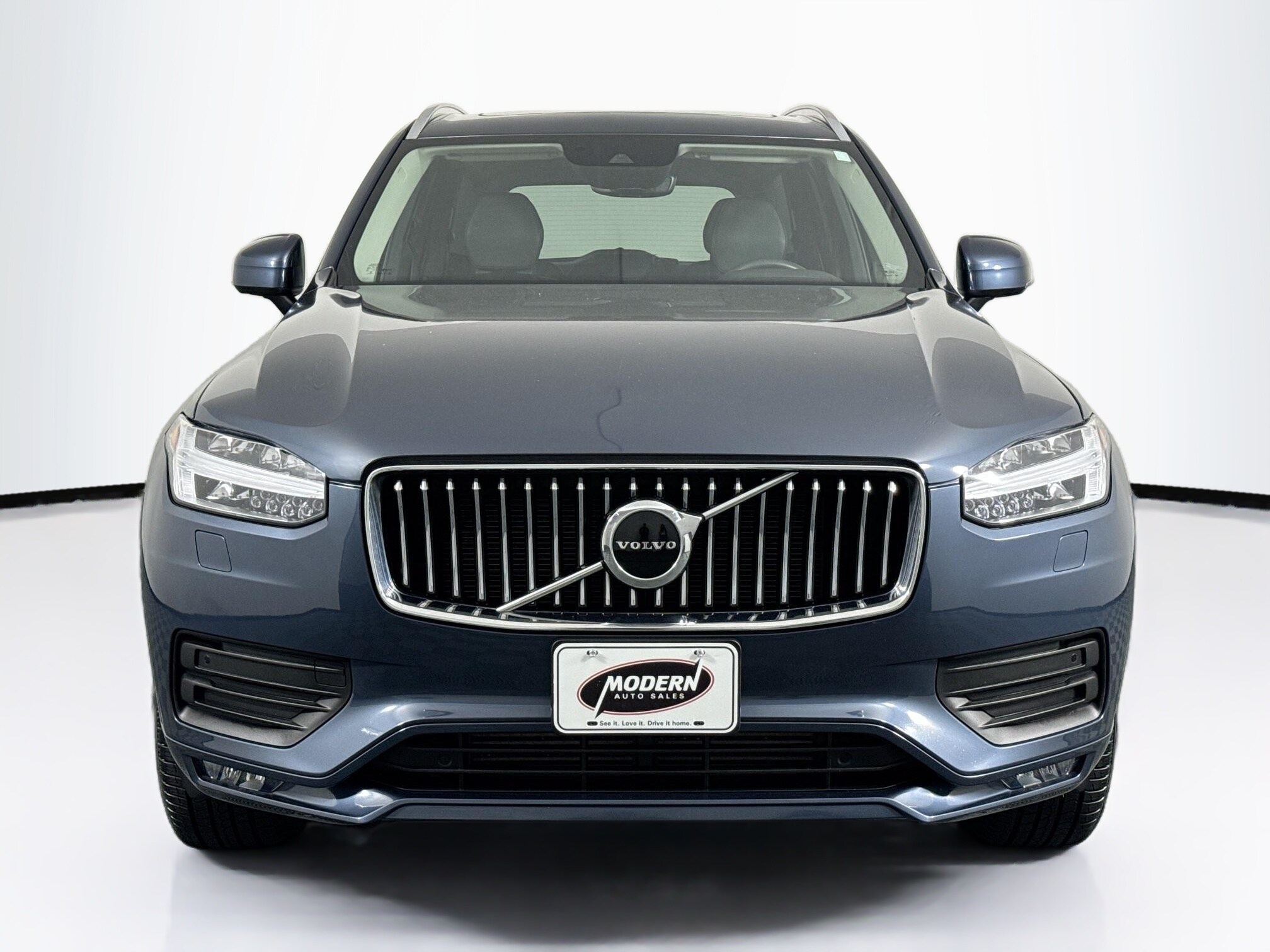 2022 Volvo XC90 T5 AWD Momentum photo 4