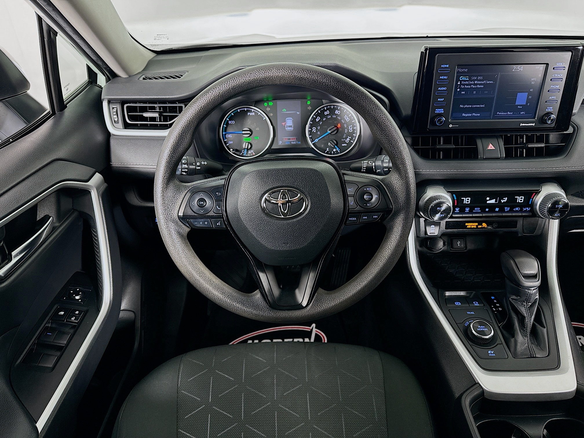 2021 Toyota RAV4 XLE - Photo 22