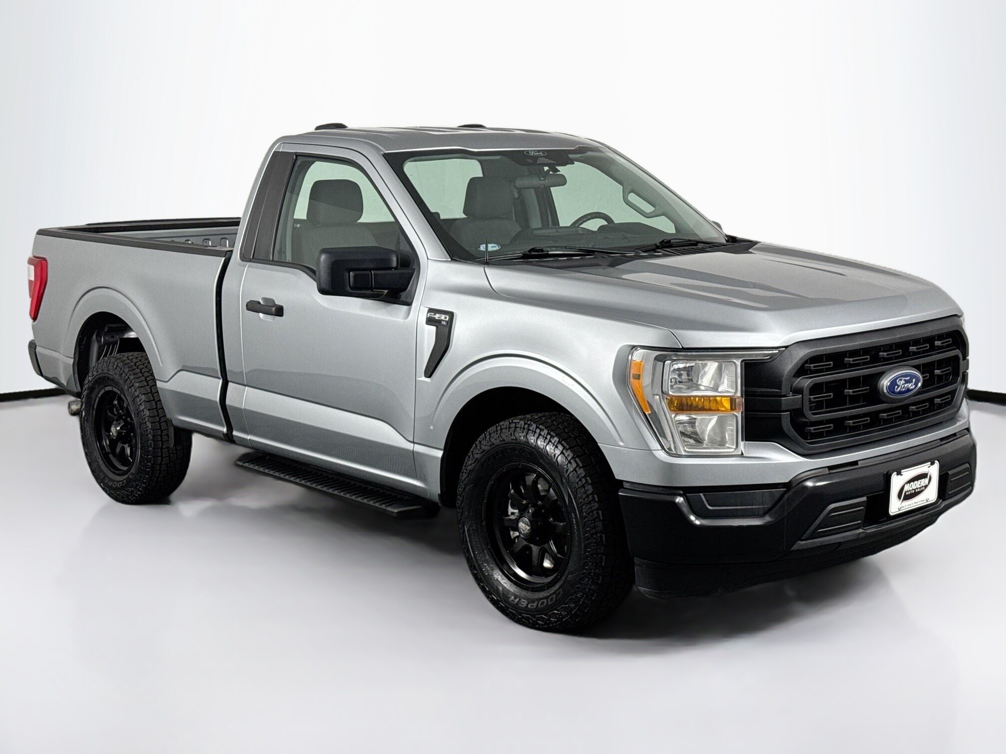2022 Ford F-150 XL photo 2