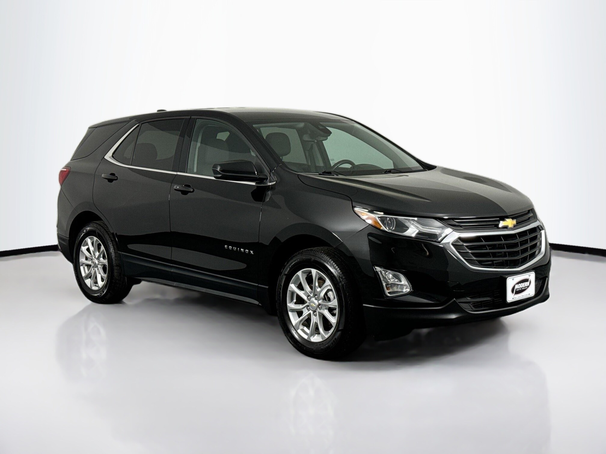 2020 Chevrolet Equinox LT photo 2