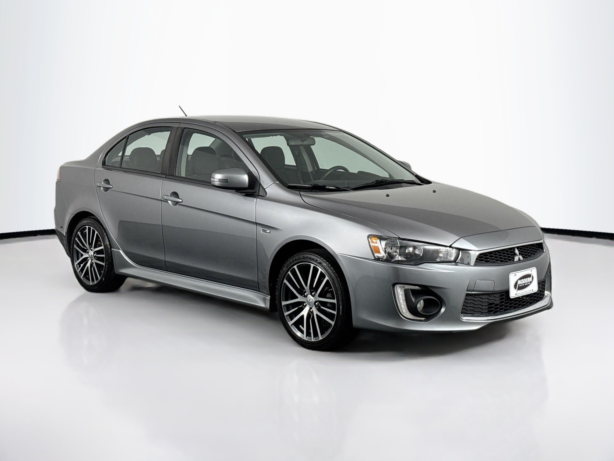 2017 Mitsubishi Lancer ES photo 2
