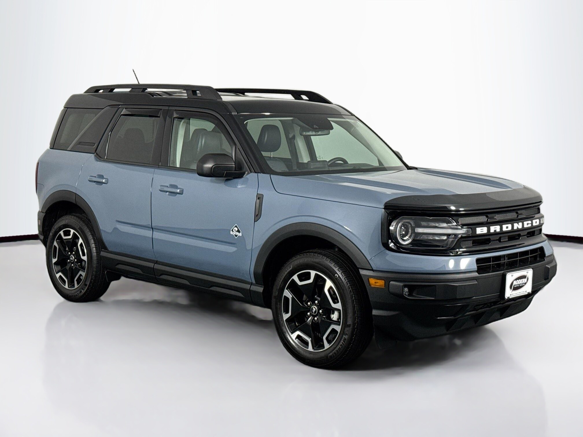 2024 Ford Bronco Sport Outer Banks photo 2