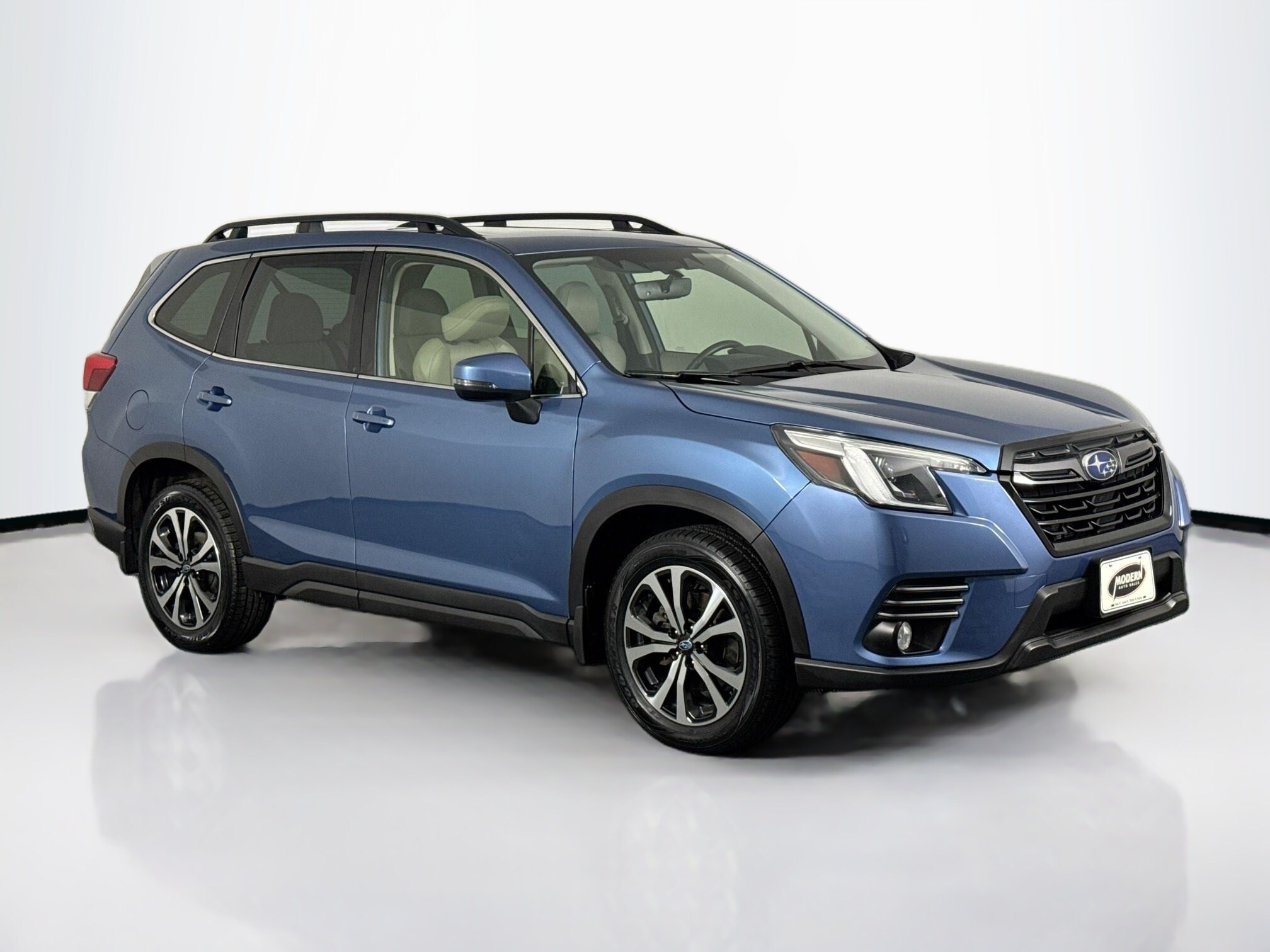 2022 Subaru Forester Limited photo 2