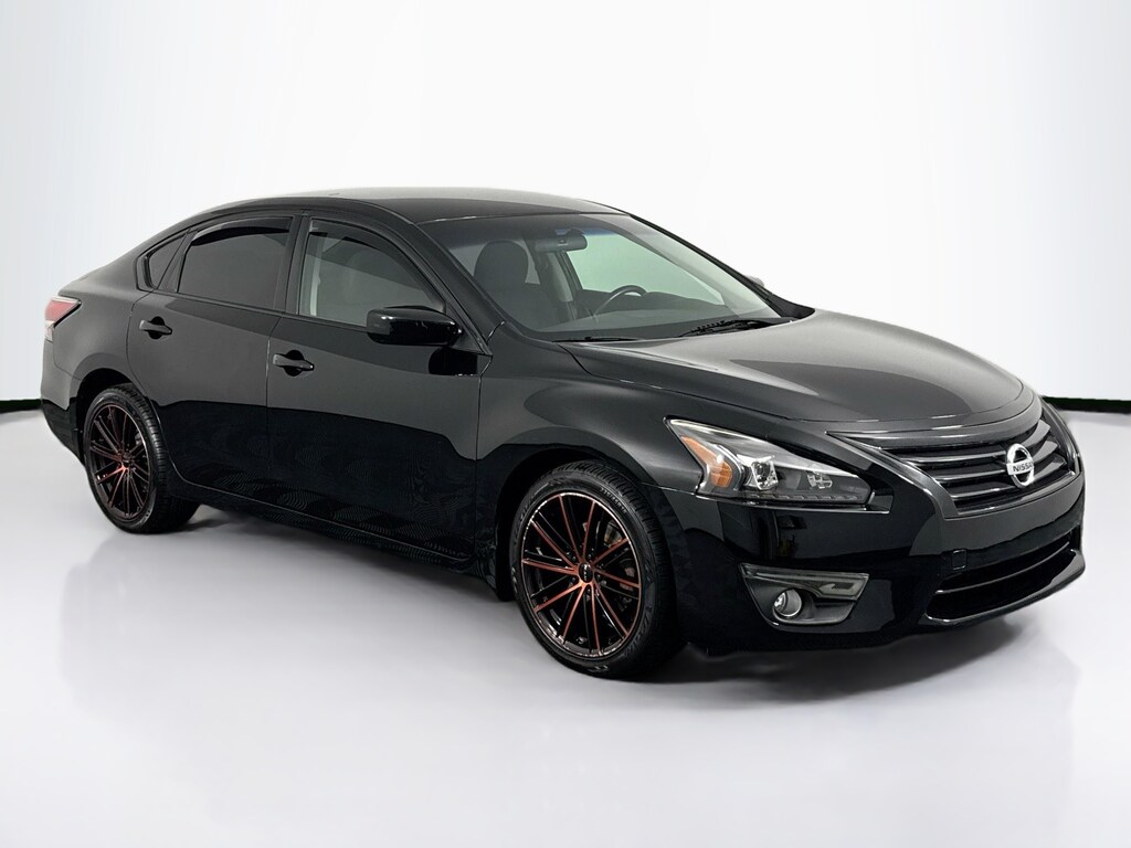 Used 2014 Nissan Altima 2.5 Sedan