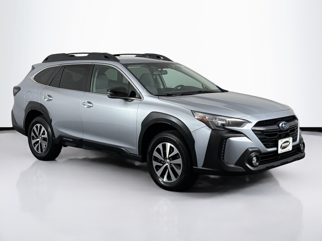 Used 2023 Subaru Outback Premium SUV