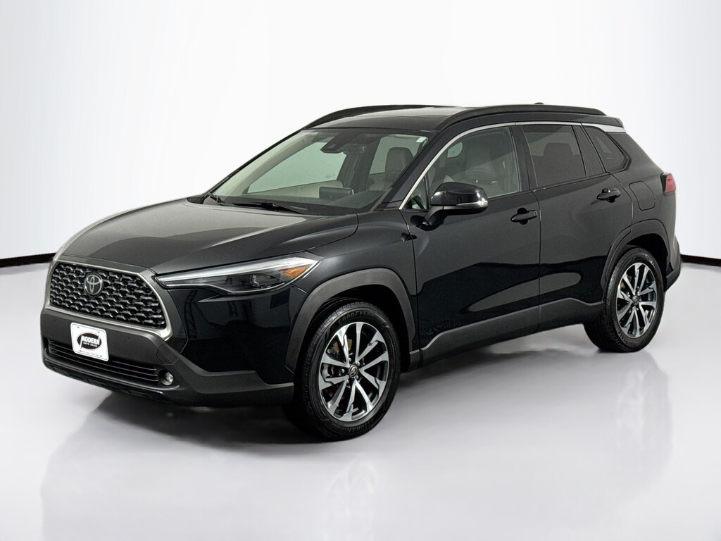 Used 2022 Toyota Corolla Cross XLE SUV