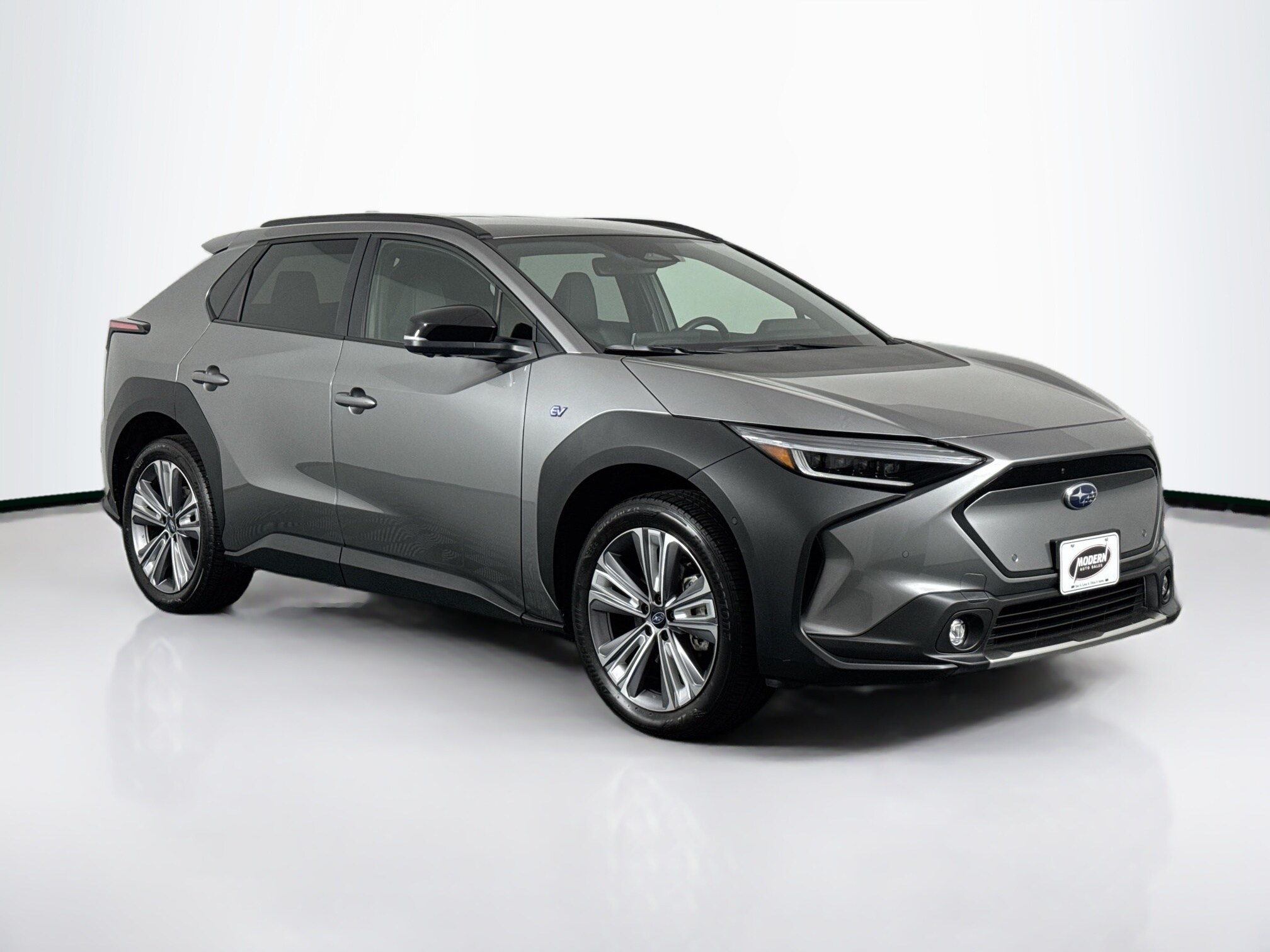 2023 Subaru Solterra Limited photo 2