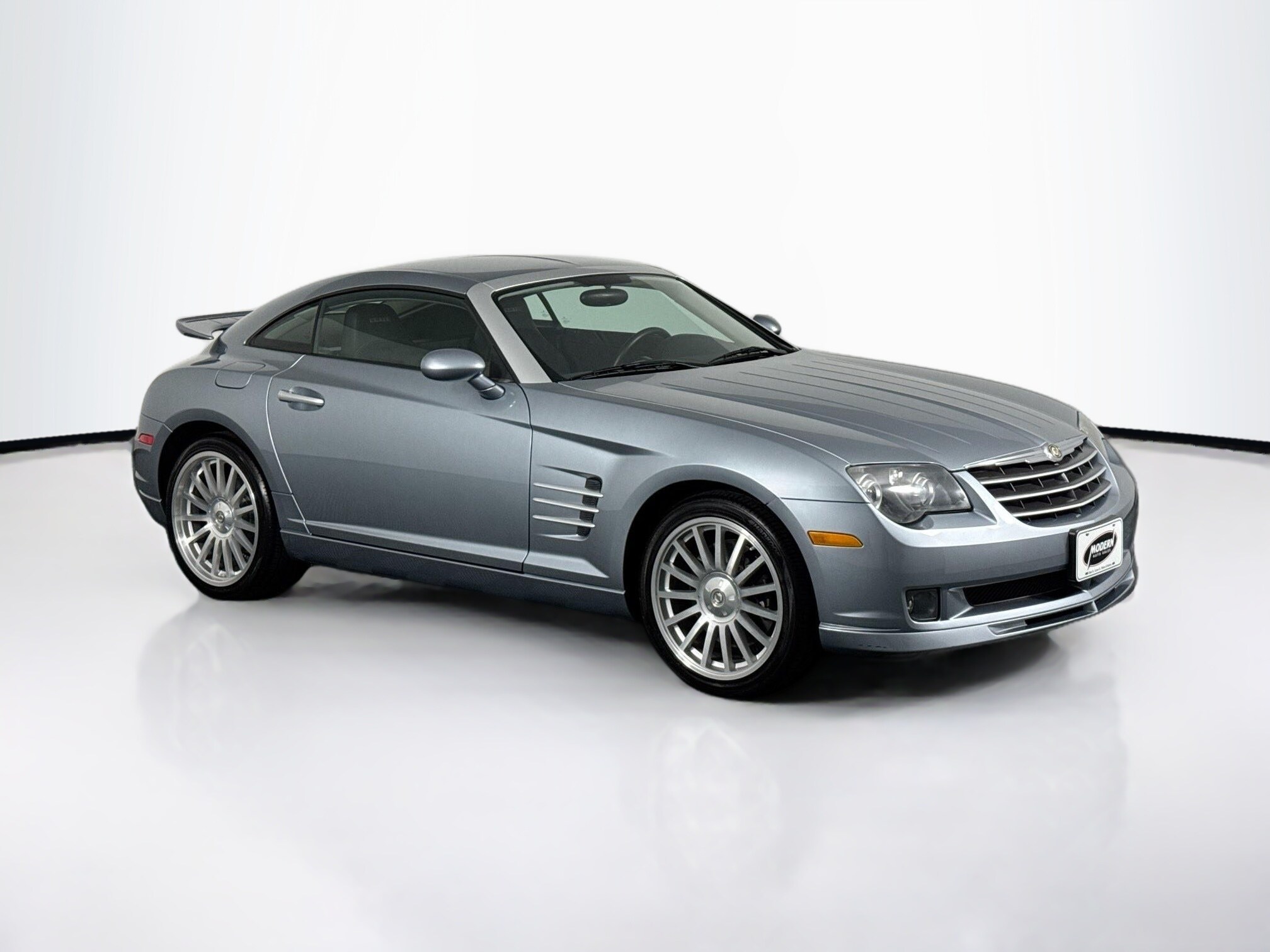 2005 Chrysler Crossfire photo 2