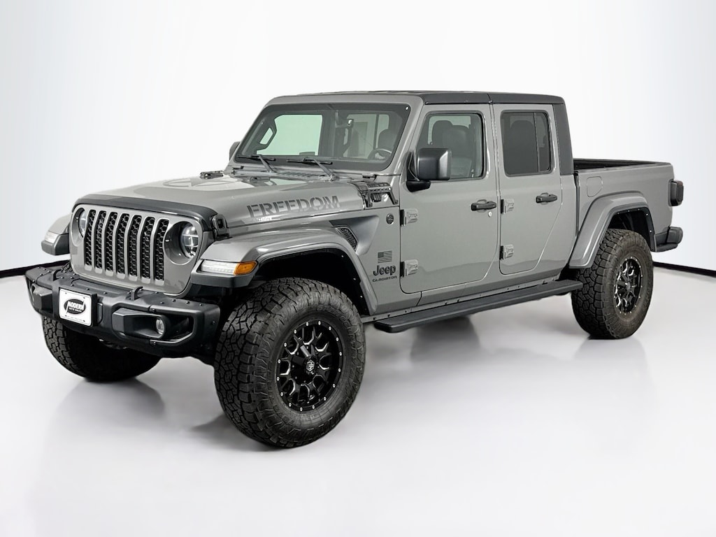 Used 2021 Jeep Gladiator Sport Truck