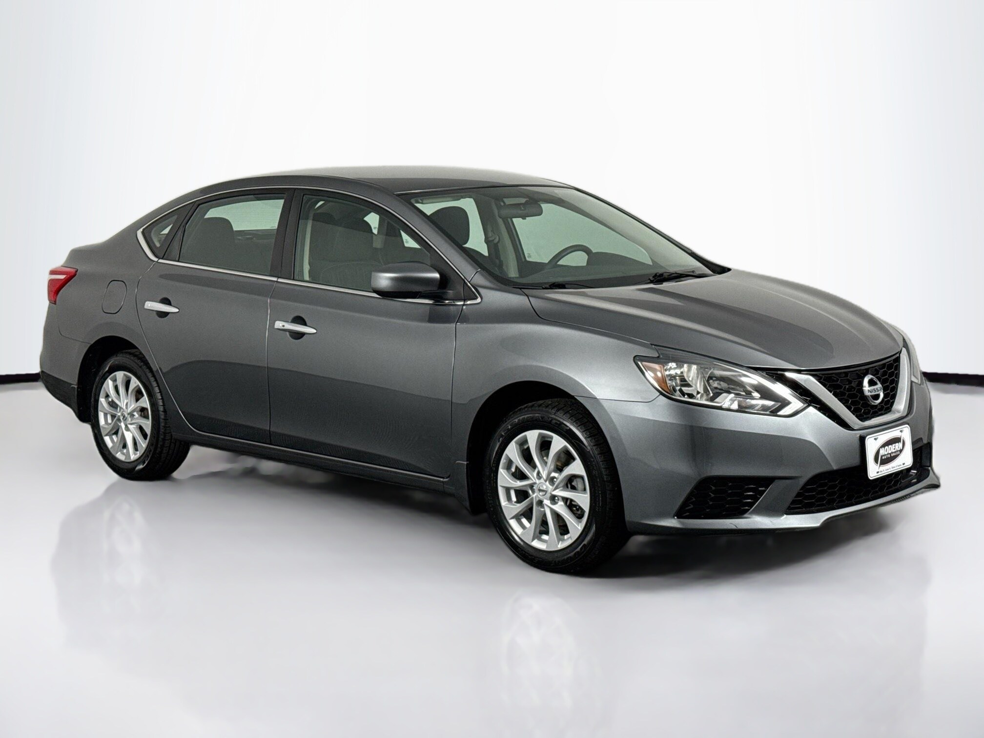 2019 Nissan Sentra SV photo 2