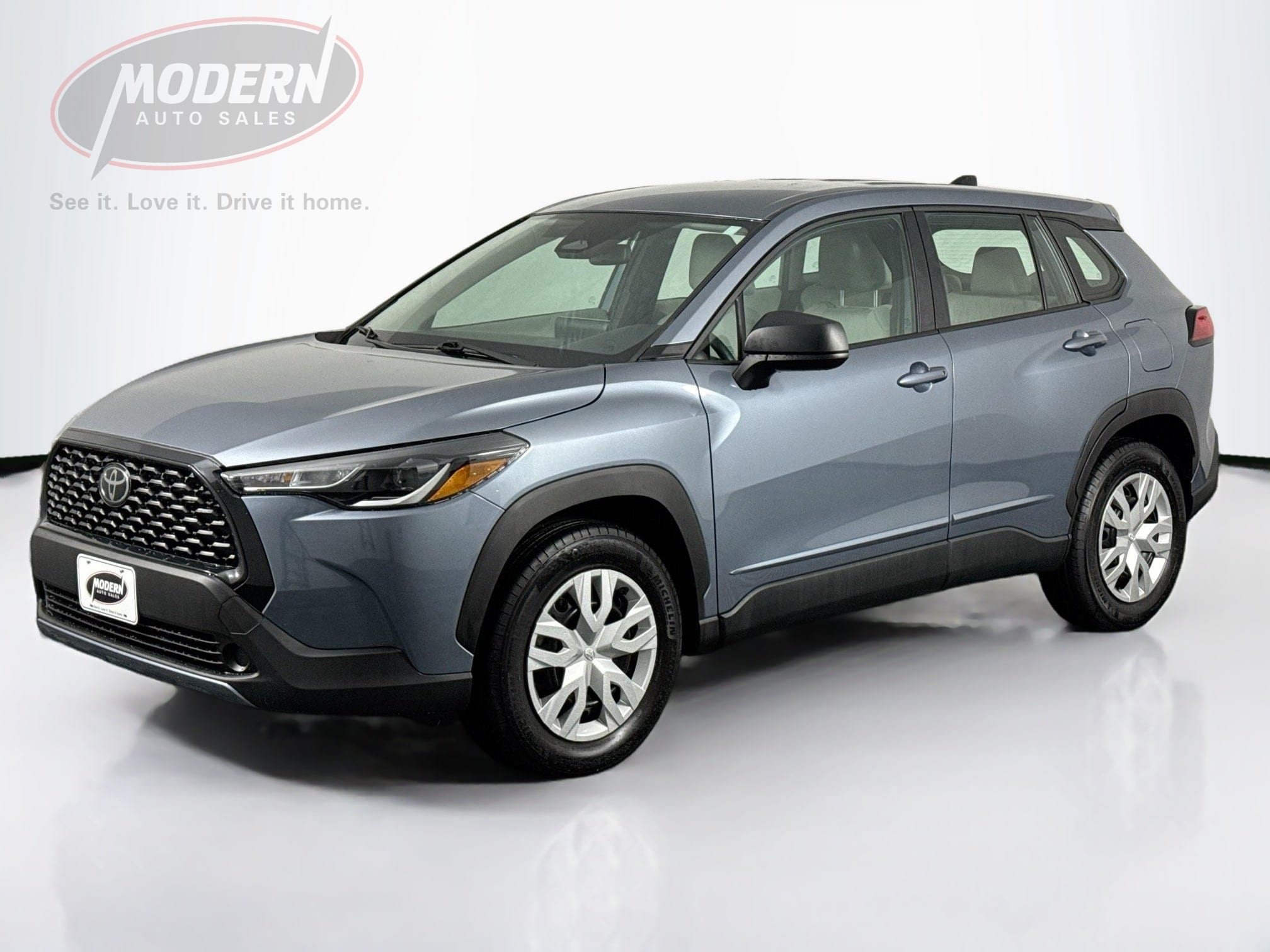 2024 Toyota Corolla Cross L's photo