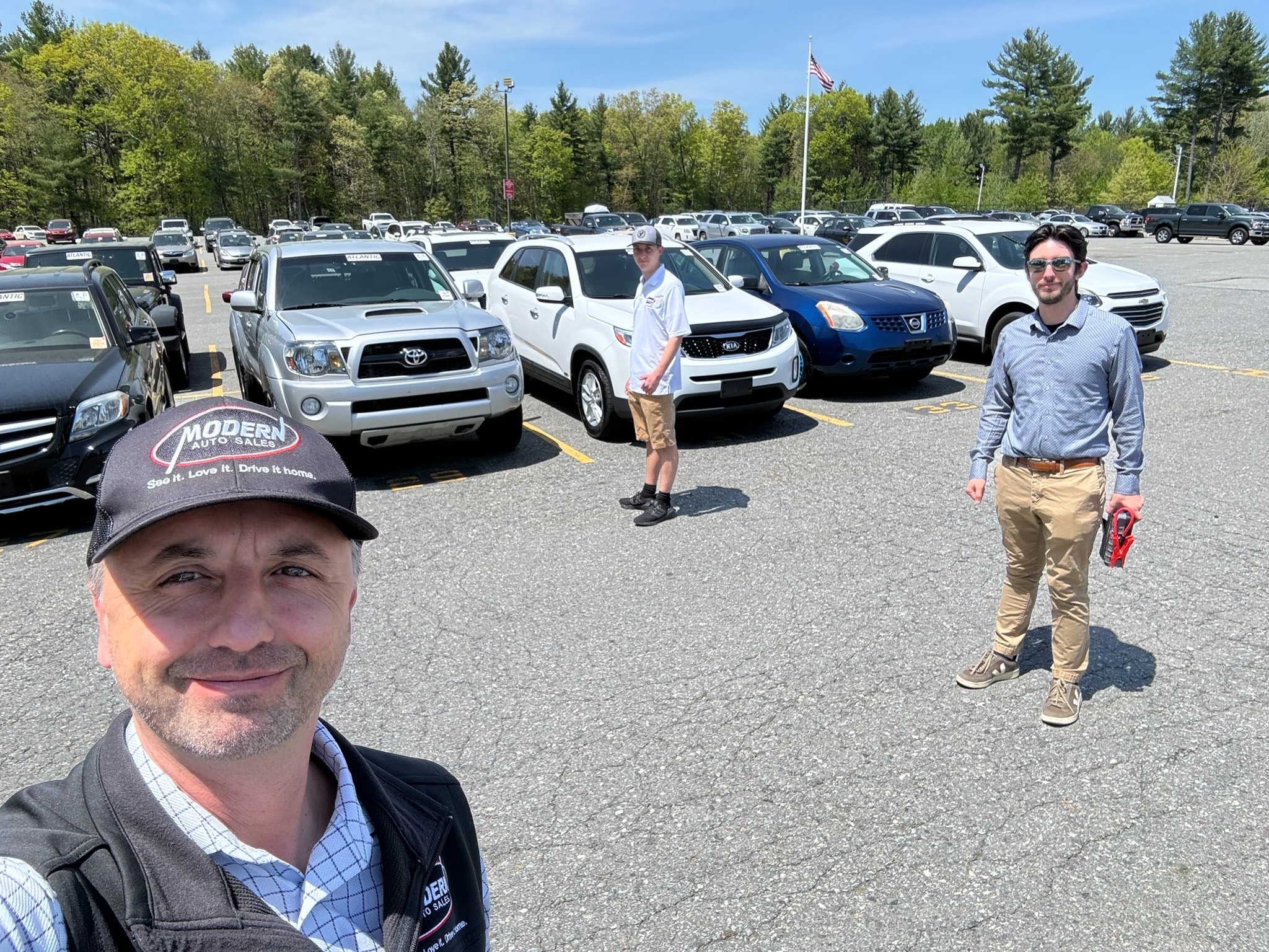 Modern Auto Sales selecting used vehicles