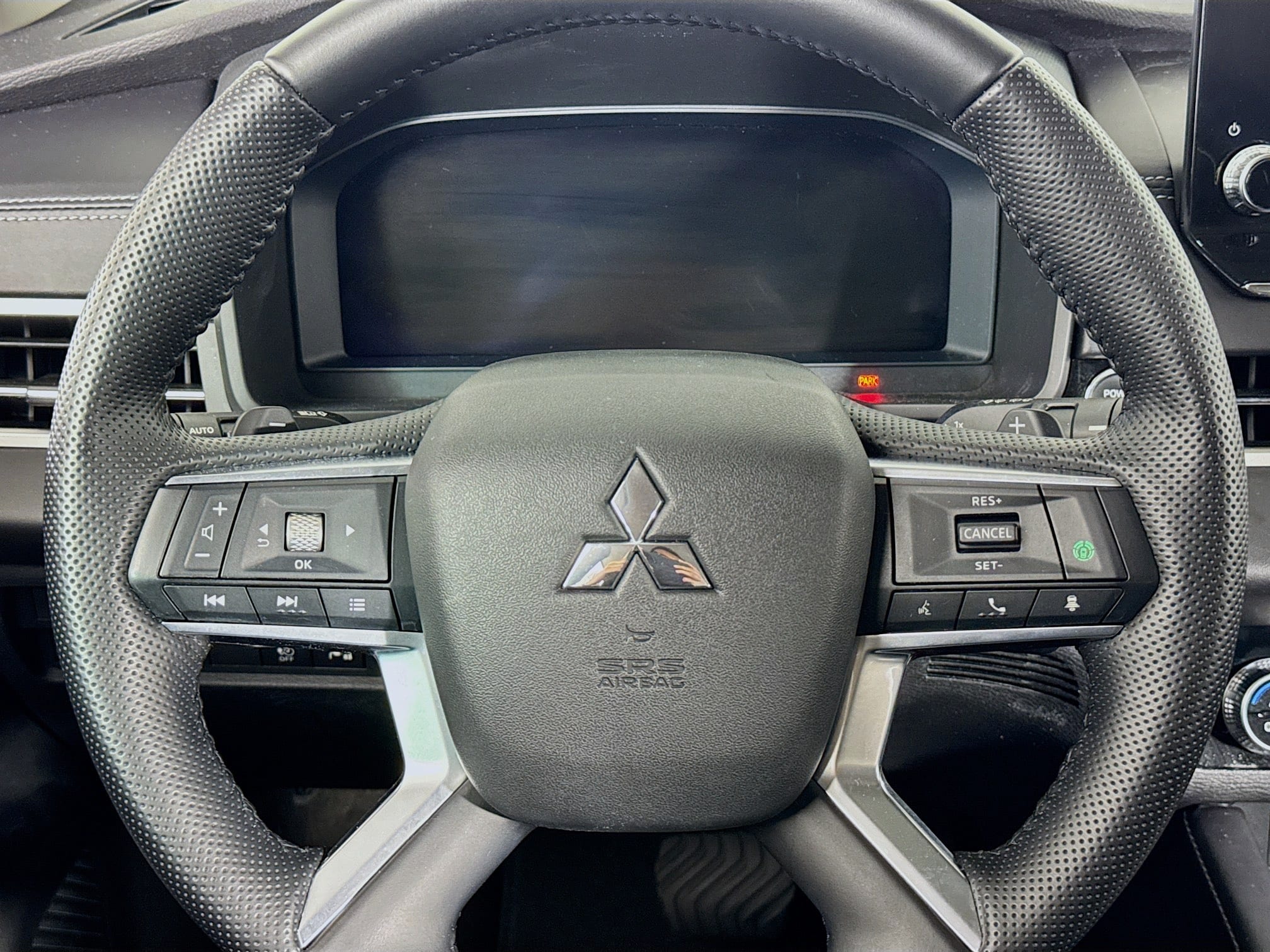 2023 Mitsubishi Outlander Plug-In Hybrid SE - Photo 27