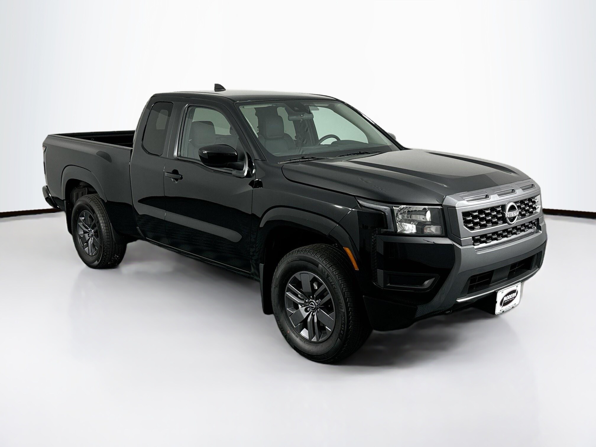 2025 Nissan Frontier SV photo 2
