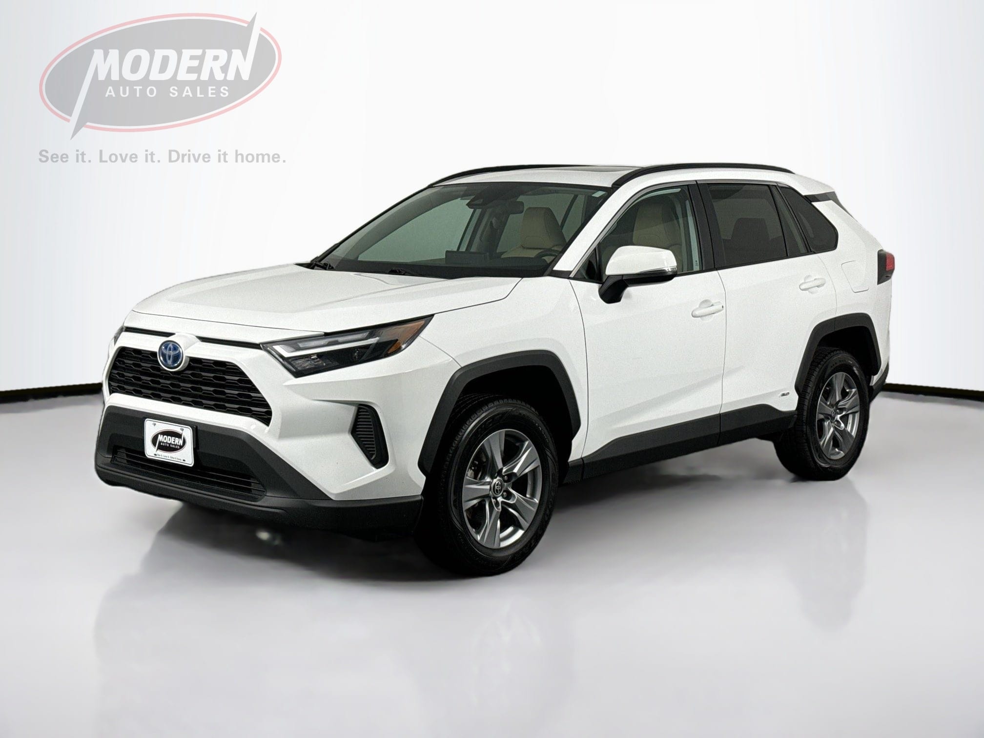 2022 Toyota RAV4 XLE's photo