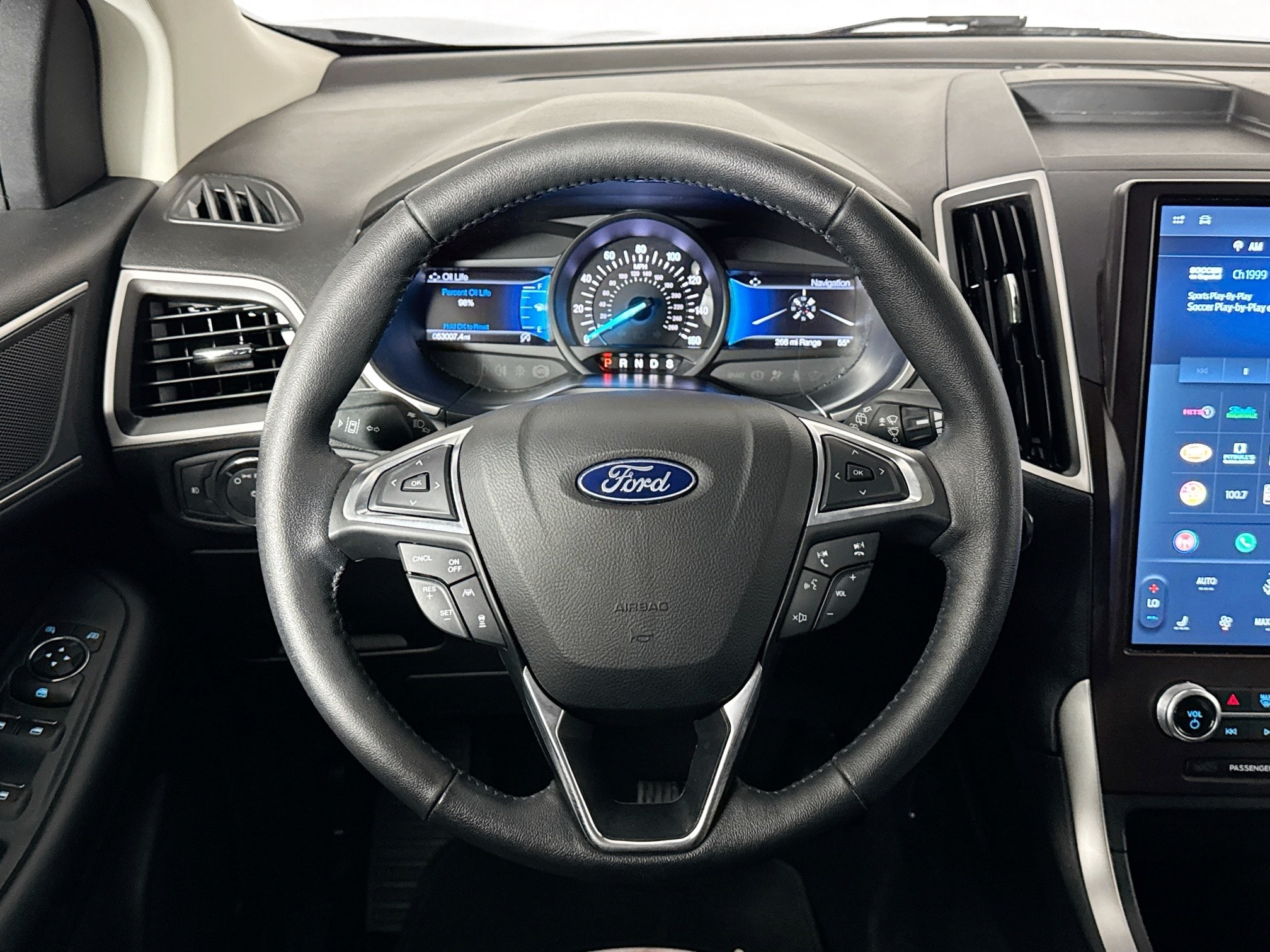 2021 Ford Edge SEL - Photo 25