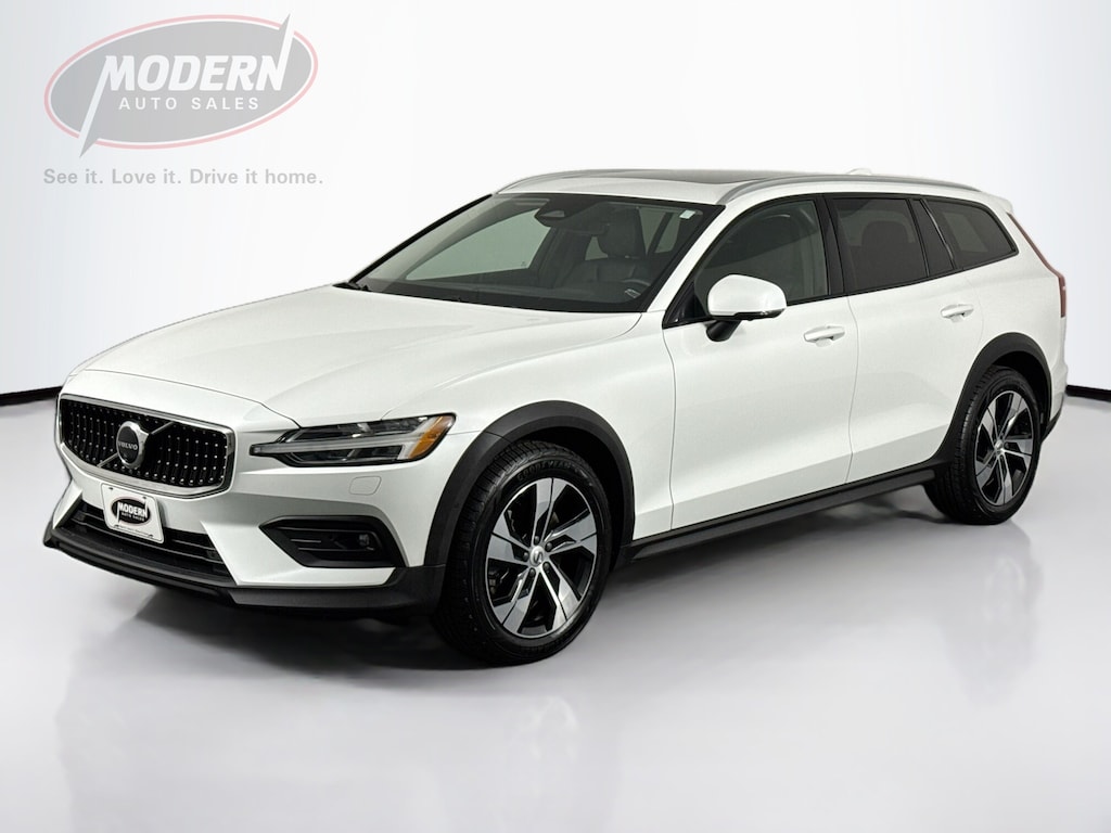 Used 2023 Volvo V60 Cross Country B5 Plus Wagon