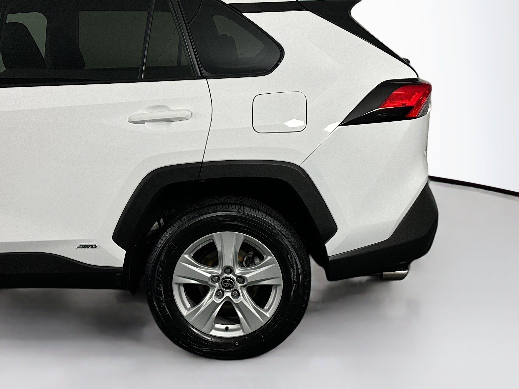 2021 Toyota RAV4 XLE - Photo 43