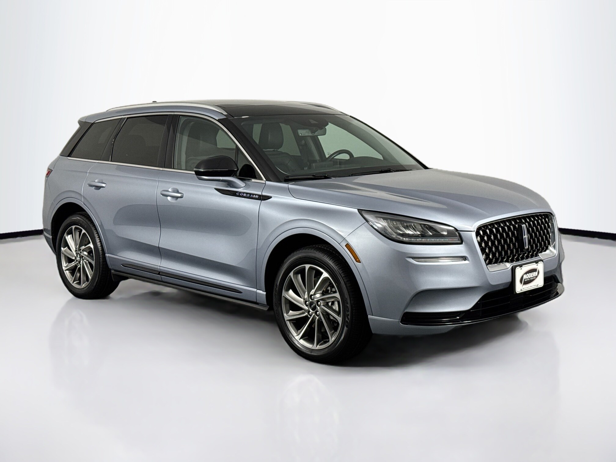 2022 Lincoln Corsair Grand Touring photo 2