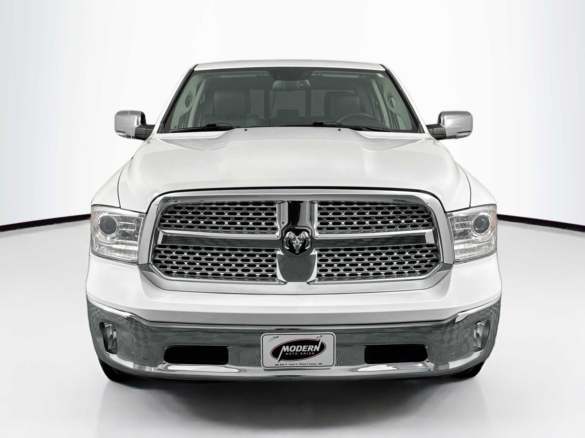 2017 Ram 1500 Laramie photo 4