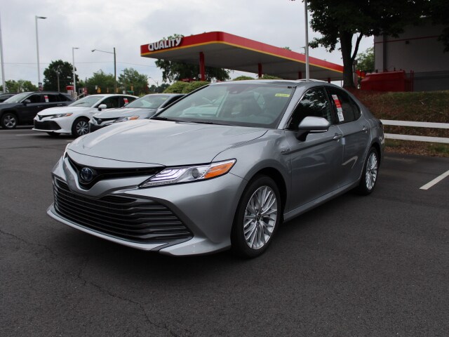 New 2020 Toyota Camry Hybrid XLE 4 in Winston-Salem #4N5205 | Modern Toyota
