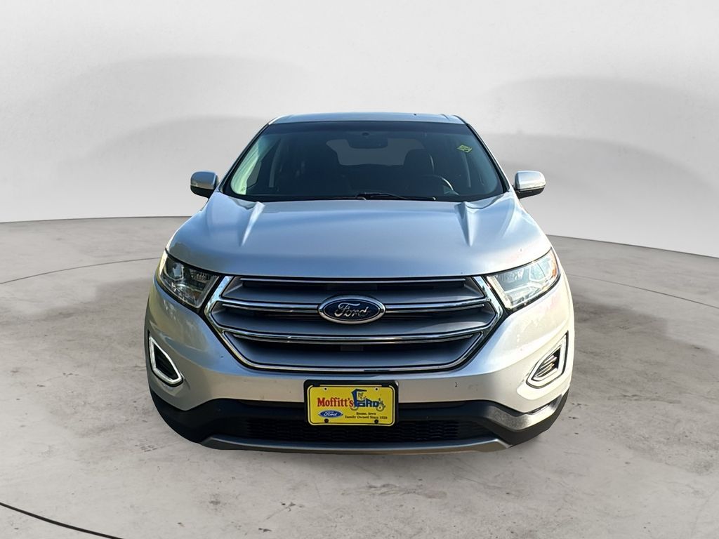 2018 Ford Edge Titanium photo 2