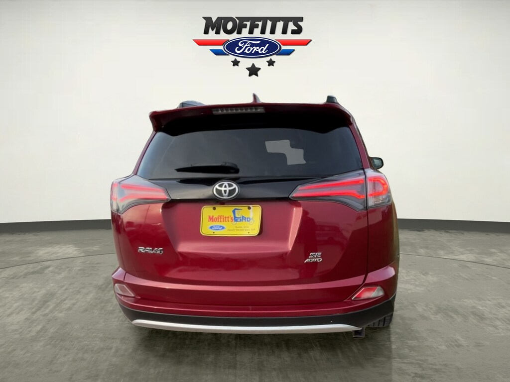 2018 Toyota RAV4 SE photo 4