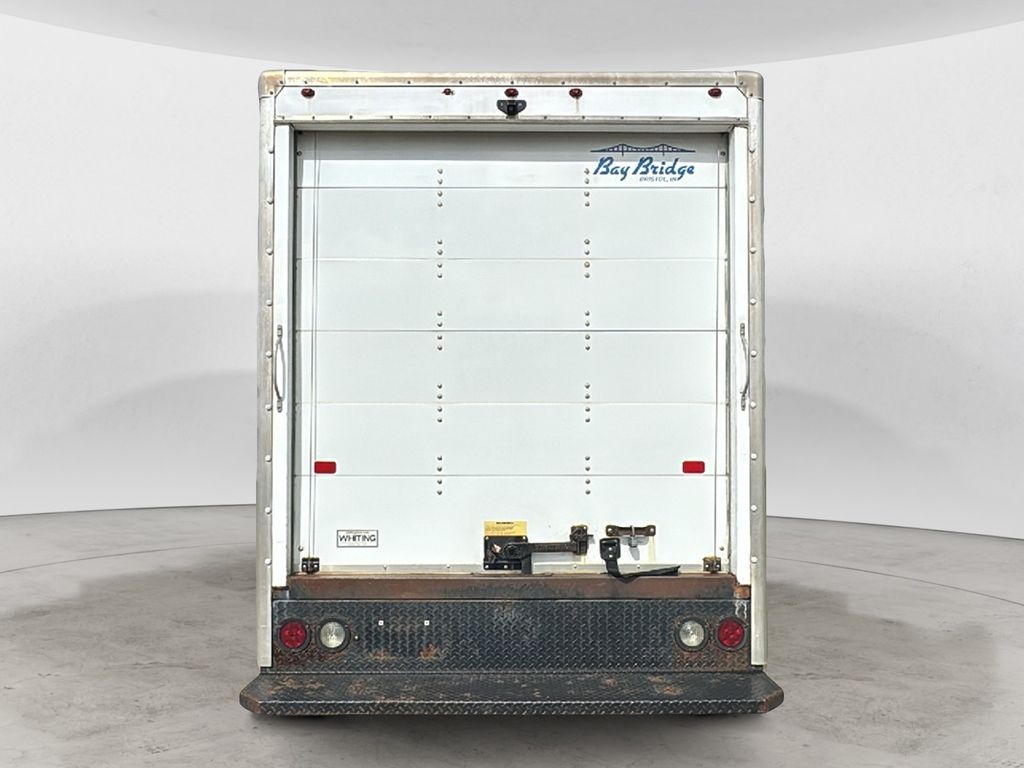 2018 Chevrolet Express 3500 Work Van photo 3