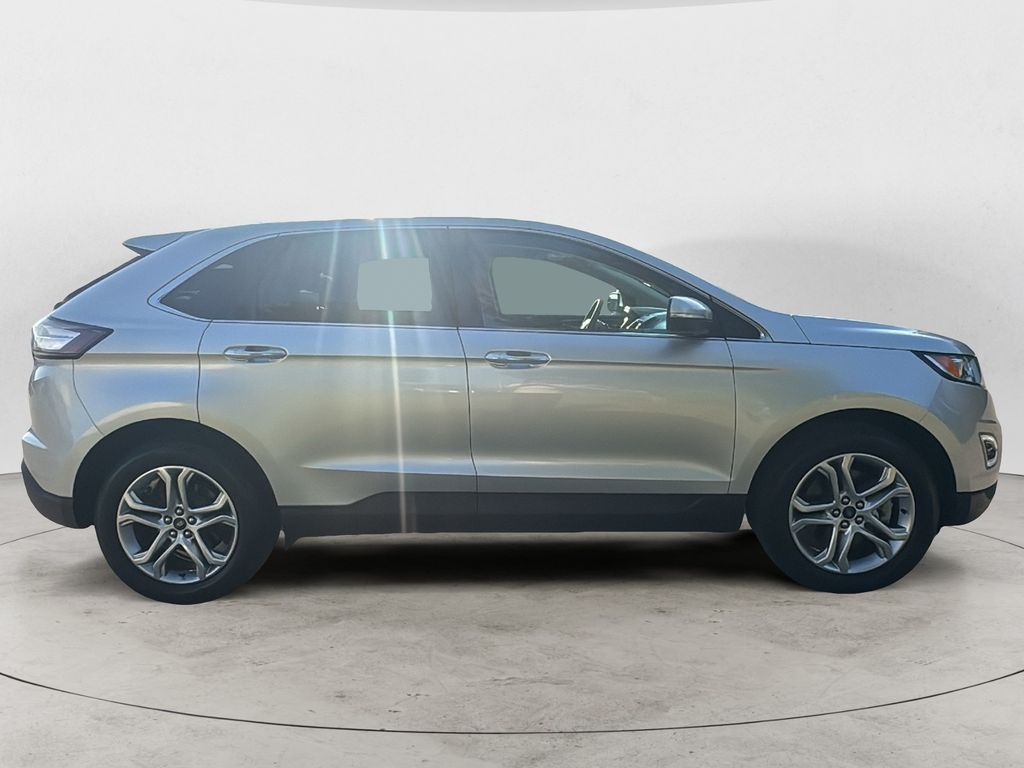 2018 Ford Edge Titanium photo 4