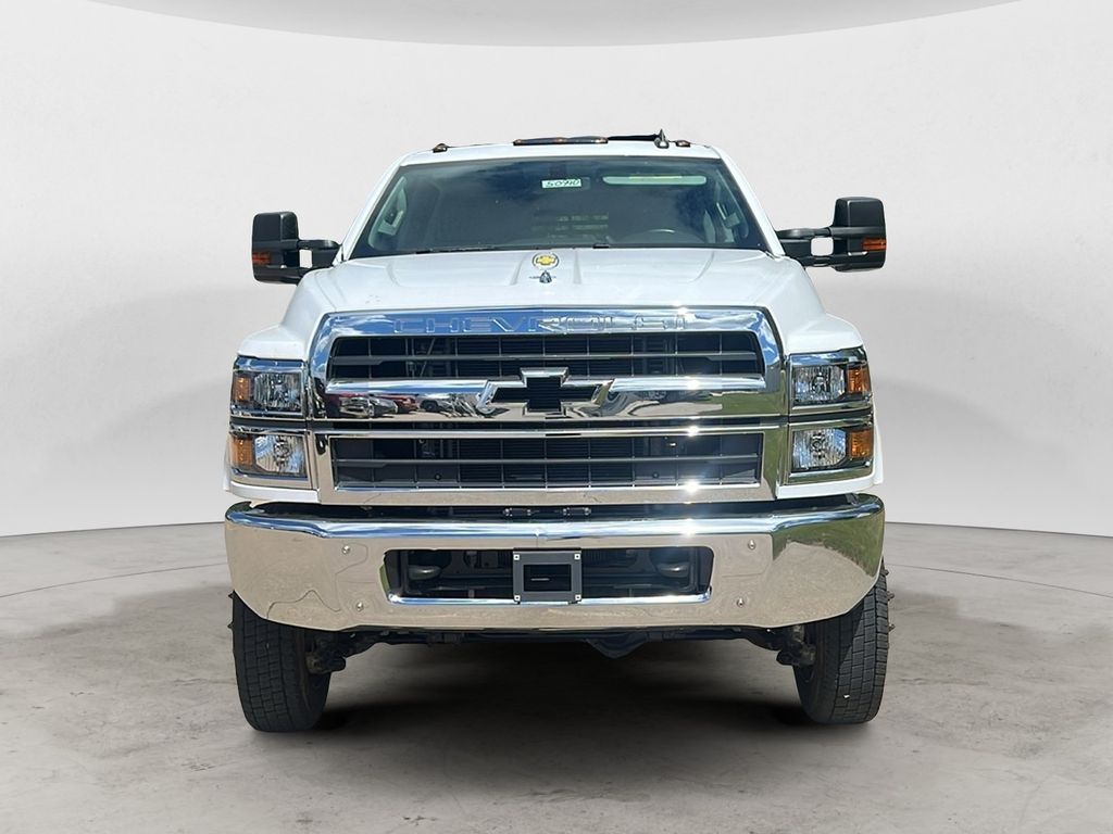 2021 Chevrolet Silverado 5500HD Work Truck photo 2