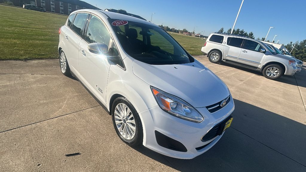 2017 Ford C-Max Energi SE photo 3