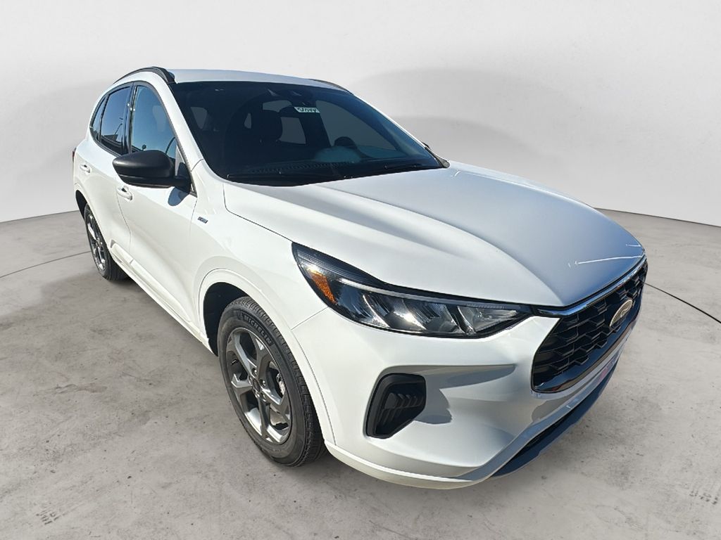 2023 Ford Escape ST-Line photo 3