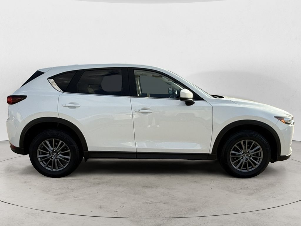 2017 Mazda CX-5 Touring photo 3
