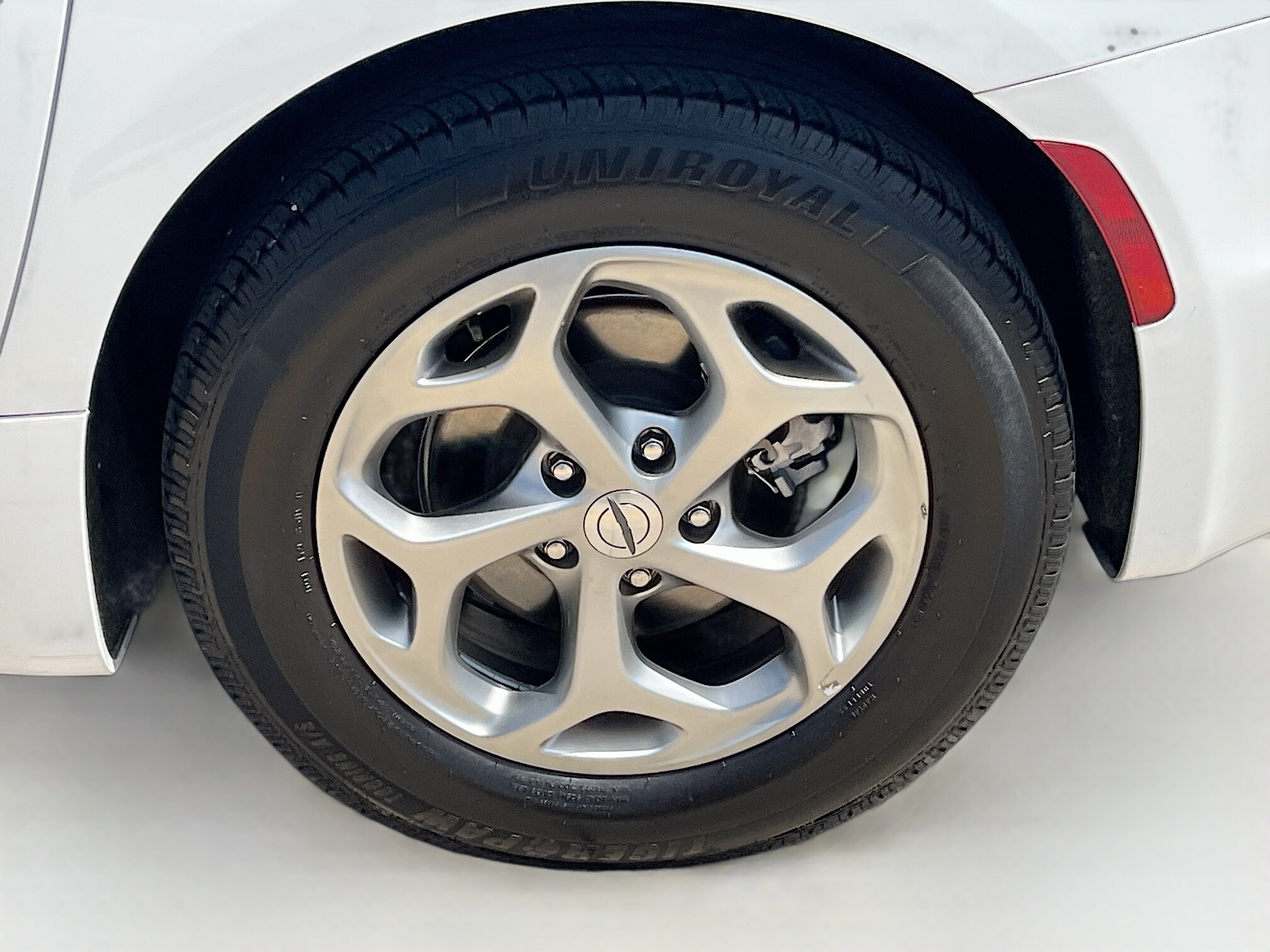 2023 Chrysler Pacifica Limited photo 3