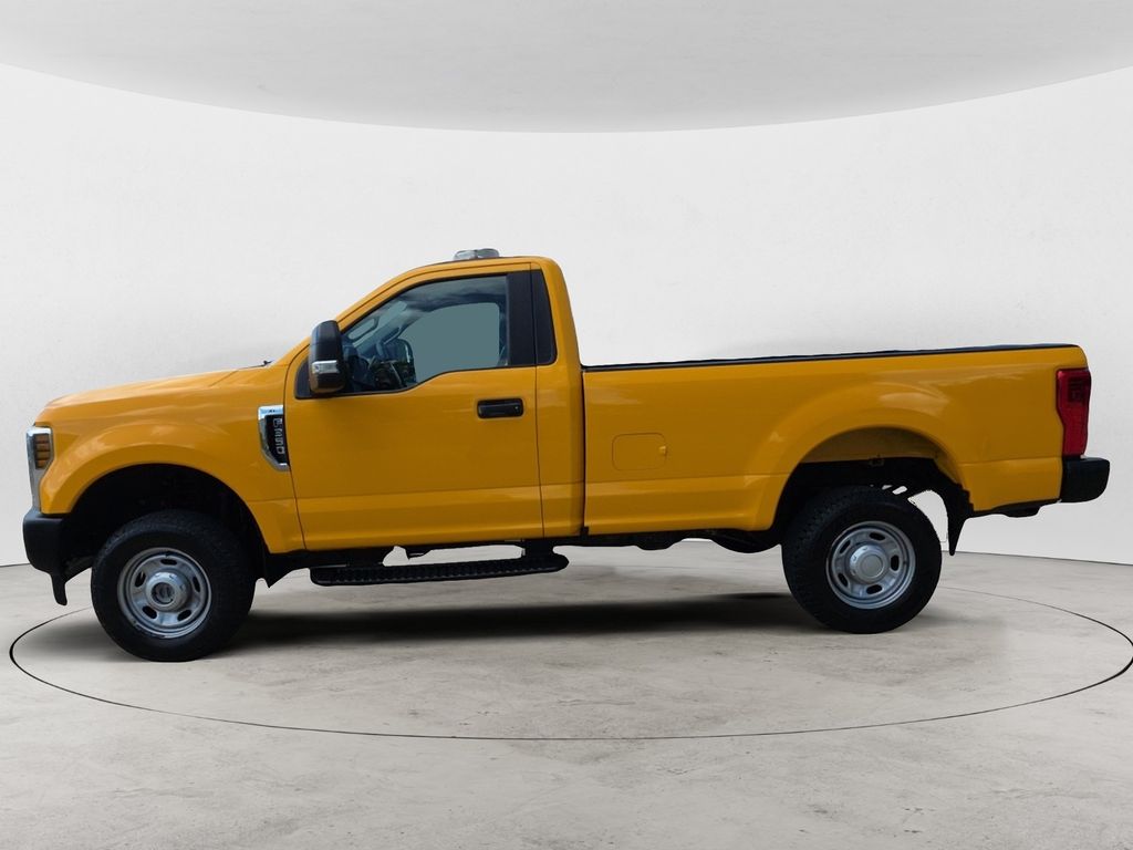 2019 Ford F-350 photo 2