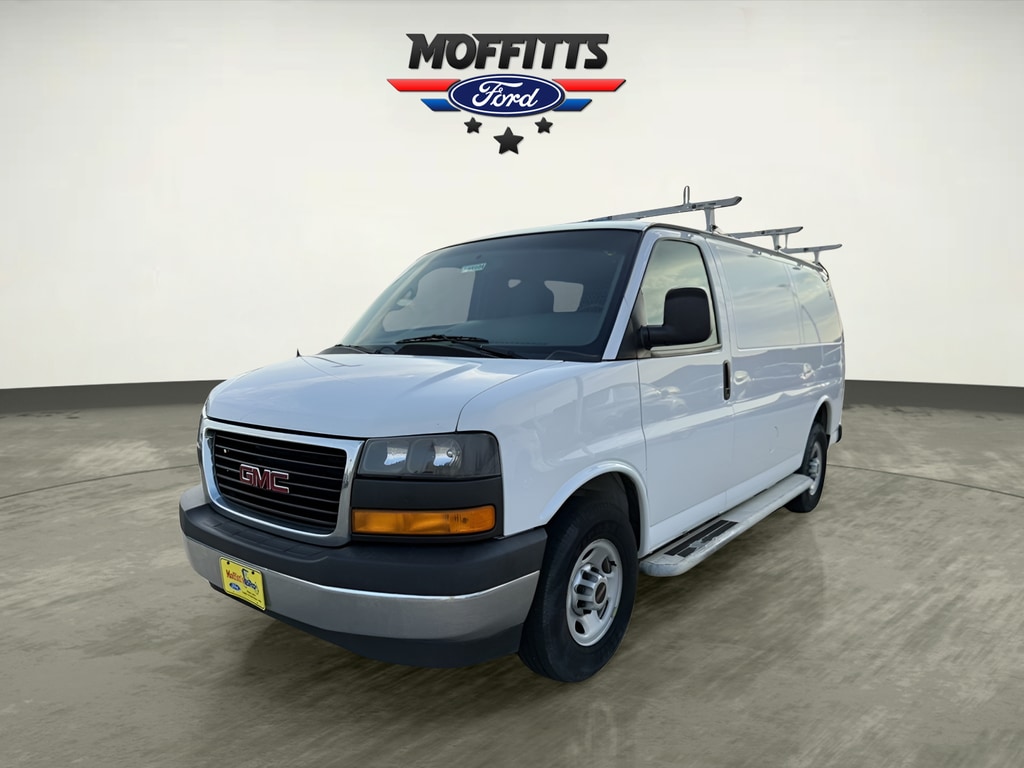 2017 GMC Savana Cargo