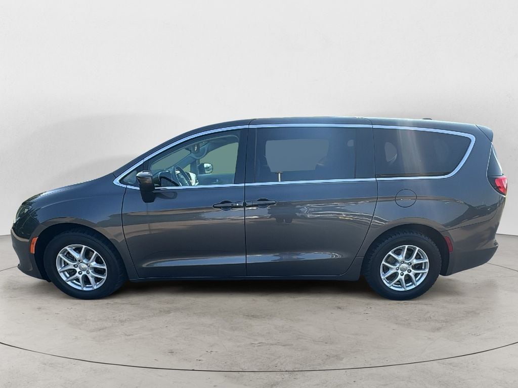 Used 2017 Chrysler Pacifica LX with VIN 2C4RC1CG6HR505779 for sale in Boone, IA