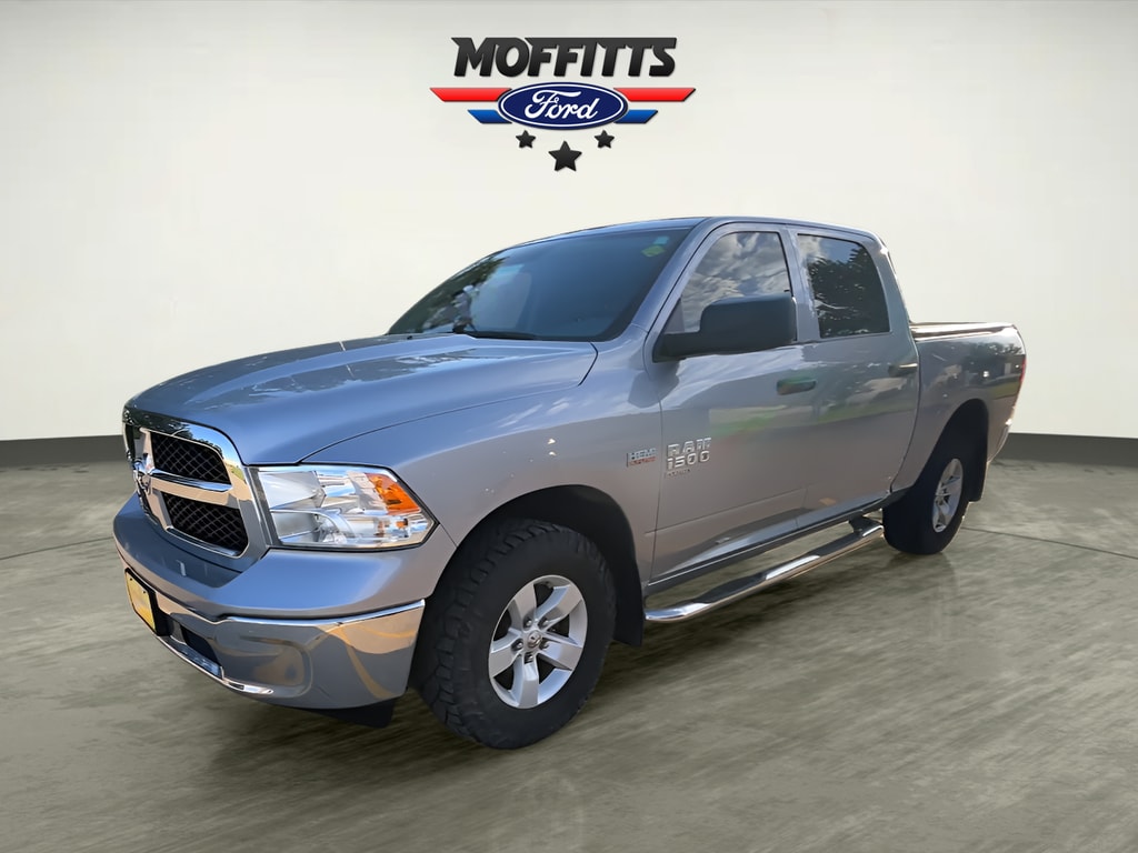 2020 RAM 1500 Classic Tradesman 4x4 Crew Cab 5'7's photo