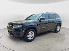 Used 2023 Jeep Grand Cherokee Laredo SUV For Sale in Boone, IA