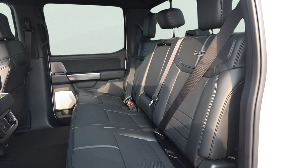 2026 Ford F-250 Super Duty Platinum - Photo 15