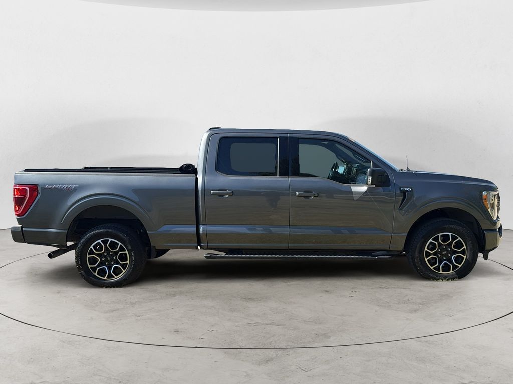 2022 Ford F-150 XLT photo 4