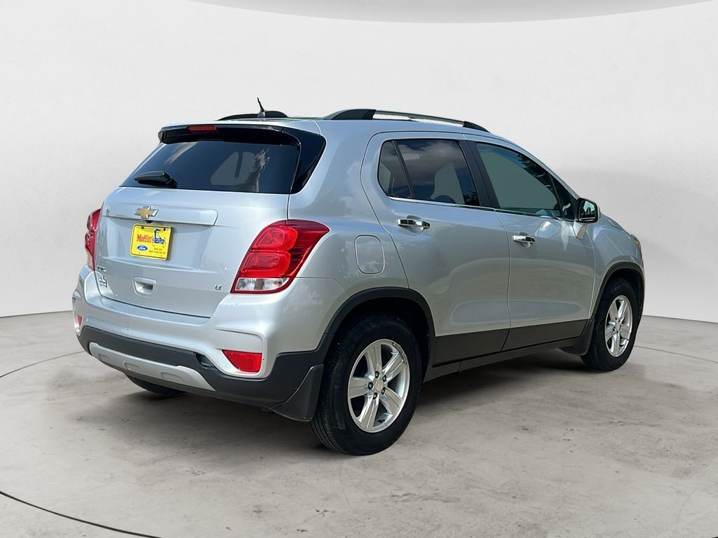 2019 Chevrolet Trax LT photo 3